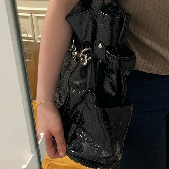 C’est chic leather black satchel bag - Picture 4 of 5